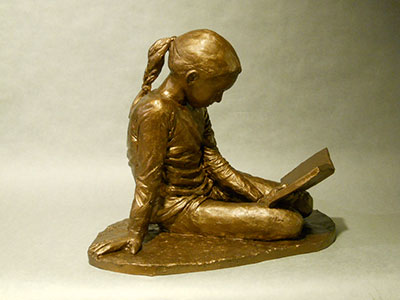 Kayla Reading in sculpting process 4